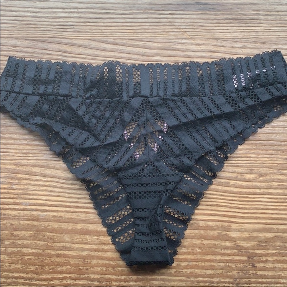 NEW Victoria’s Secret Modern Lingerie Cheeky